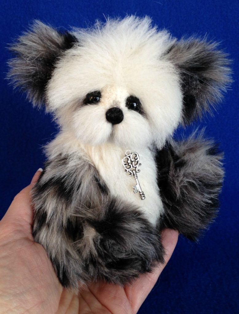 Snuggles - 7" one of a kind artist teddy bear:  www.TeddiesbyLauraLynn.com